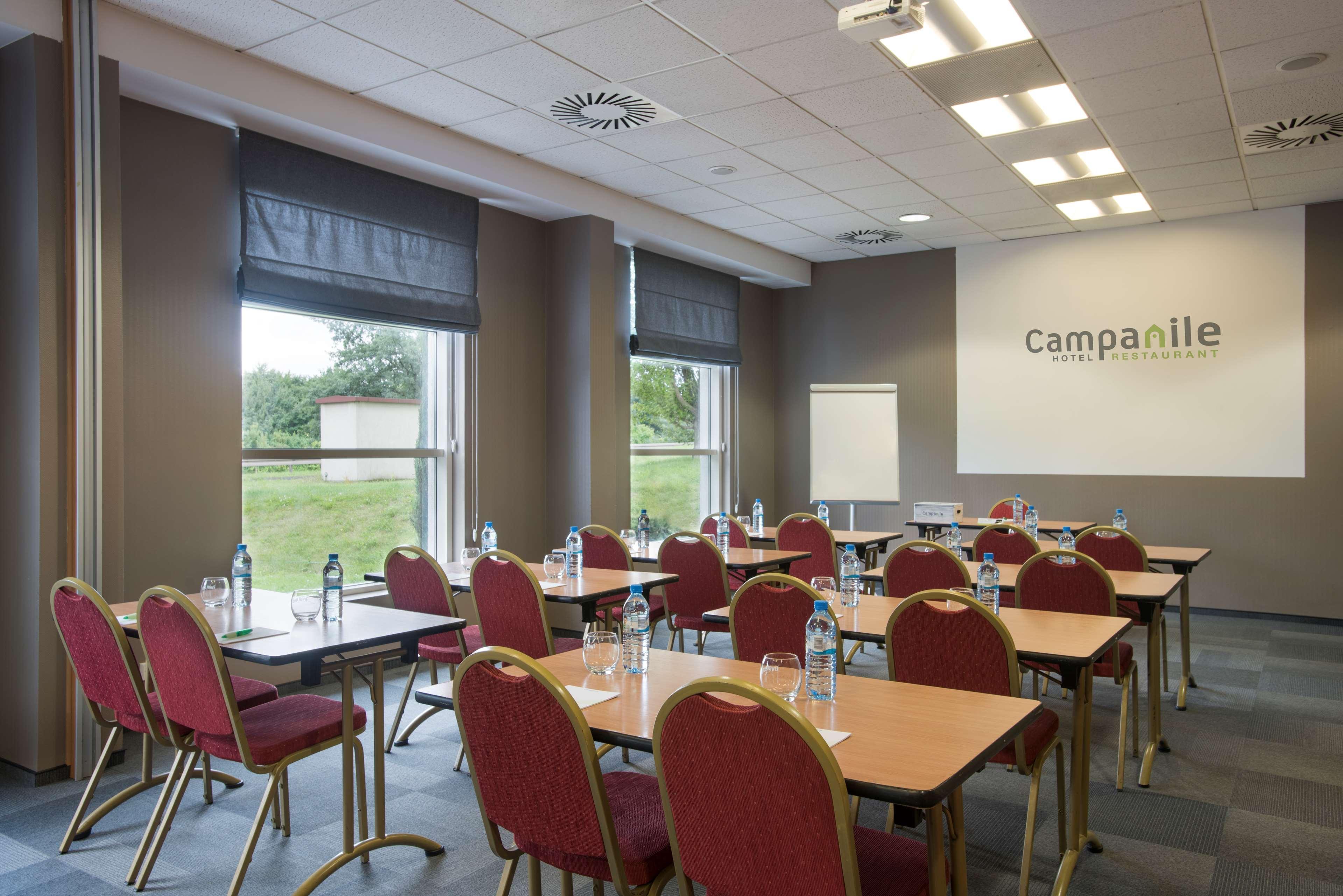 Campanile Poznan Hotell Exteriör bild